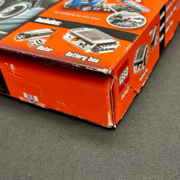New Lego Technic 2 in 1 Container Truck #8052, Retired Set, Sealed Box - Picture 5 of 12
